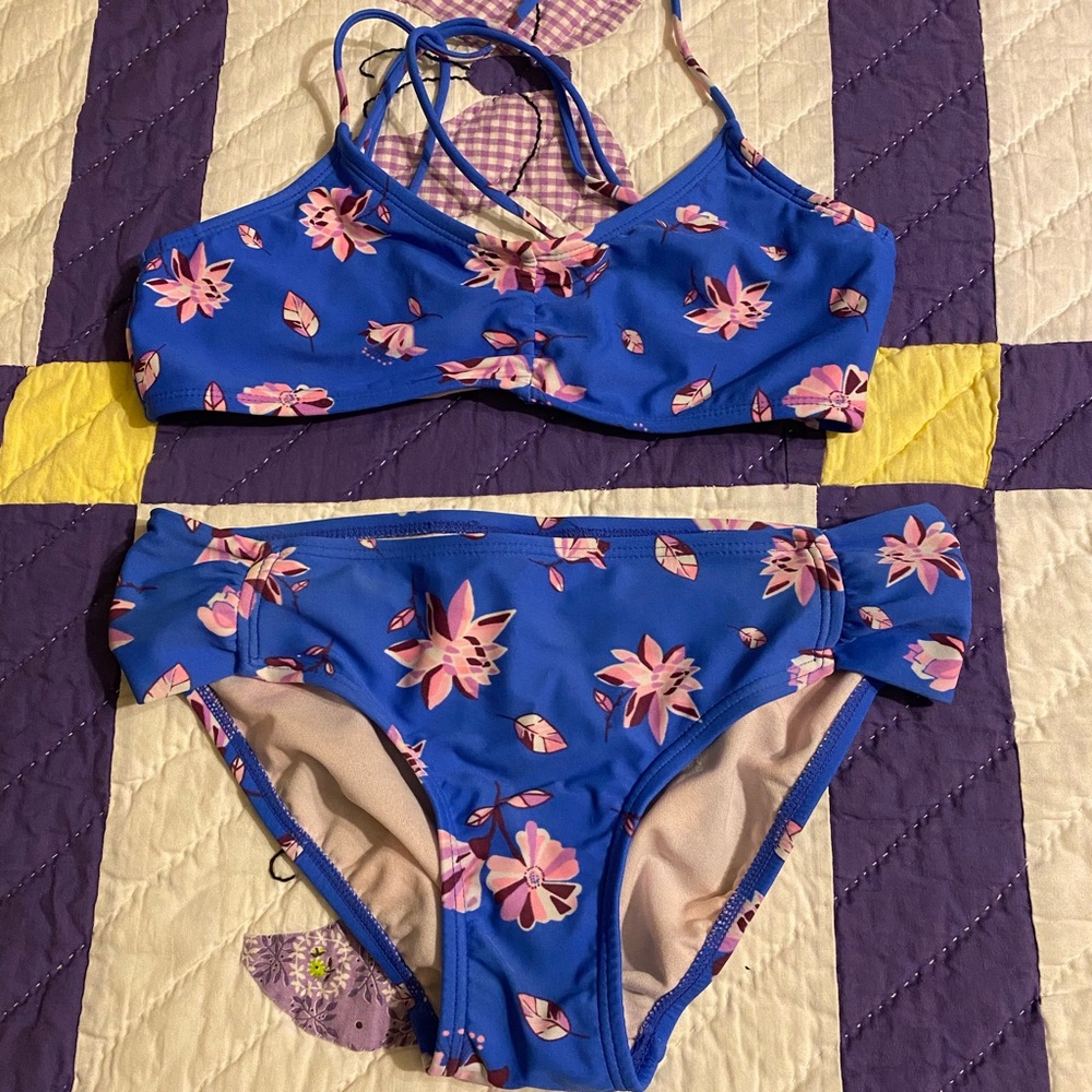 Kids 12 swim suit set